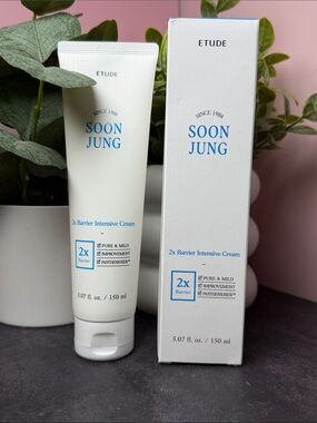Soon Jung 2x Barrier Intensive Cream — White Moisturizer